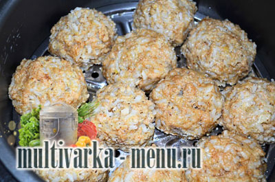 тефтели на пару в мультиварке Куриные тефтели на пару в мультиварке