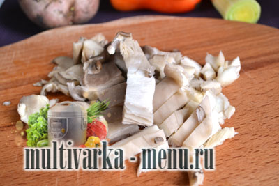как приготовить картошку в мультиварке картофель с грибами в мультиварке