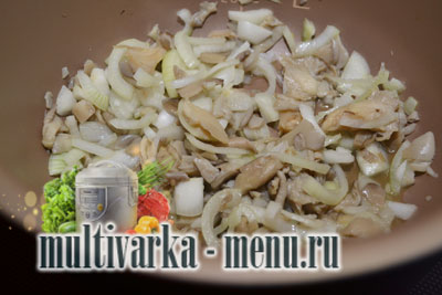 картошка с грибами в мультиварке рецепт тушеная картошка в мультиварке