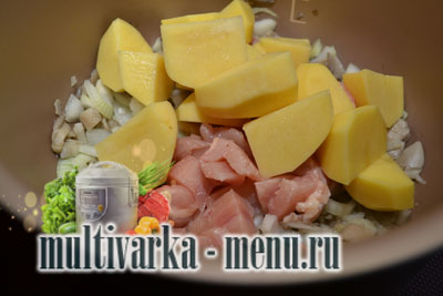 картошка с грибами в мультиварке рецепт тушеная картошка в мультиварке