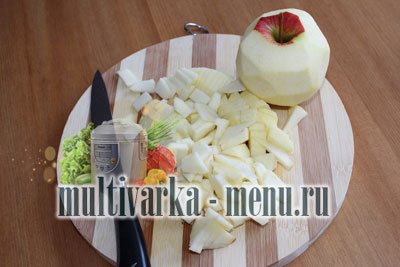 яблочный пирог в мультиварке шарлотка в умльтиварке фото рецепт