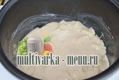 яблочный пирог в мультиварке шарлотка в умльтиварке фото рецепт