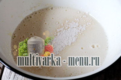 кекс на сметане в мультиварке простой кекс в мультиварке