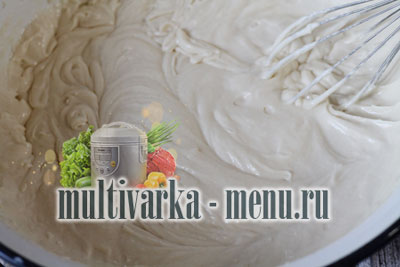 кекс на сметане в мультиварке простой кекс в мультиварке