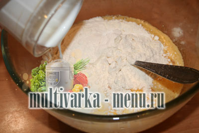 простой пирог в мультиварке как приготовить пирог в мультиварке