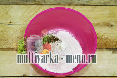 пицца с моцареллой и помидорами пицца в мультиварке с фото