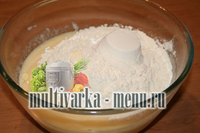 пирог на кефире в мультиварке простой пирог в мультиварке