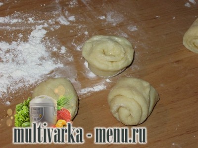 Сырные розочки в мультиварке рецепт Сырных розочек в мультиварке